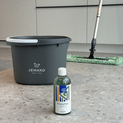 Le produit est présenté dans une application exemplaire